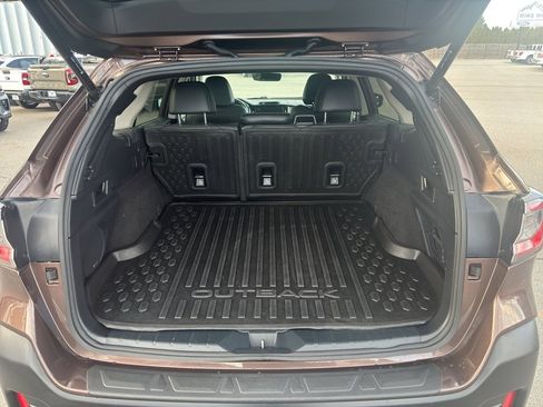Used 2021 Subaru Outback Limited w/ Popular Package #2 image 12