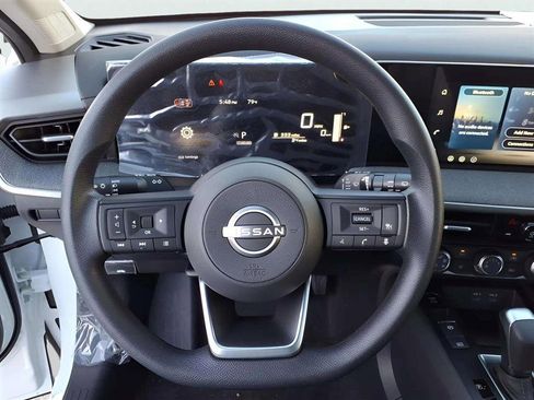 New 2026 Nissan Kicks S image 17