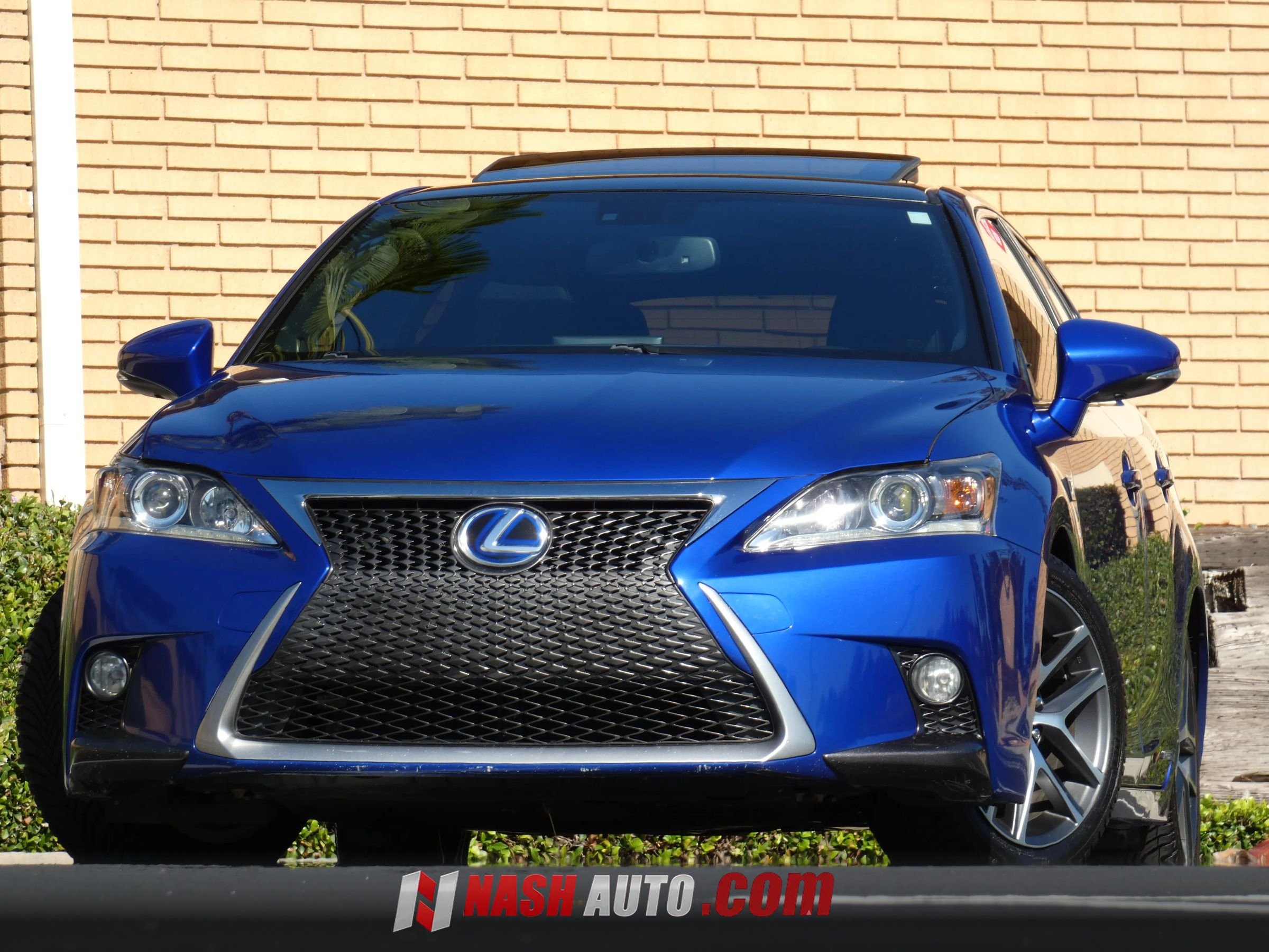 Used 2014 Lexus CT 200h w/ F Sport w/Nuluxe Interior FWD image 2