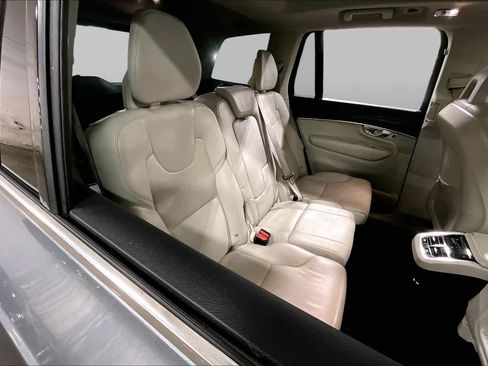 Used 2020 Volvo XC90 T6 Momentum w/ Protection Package Premier AWD/4WD image 20