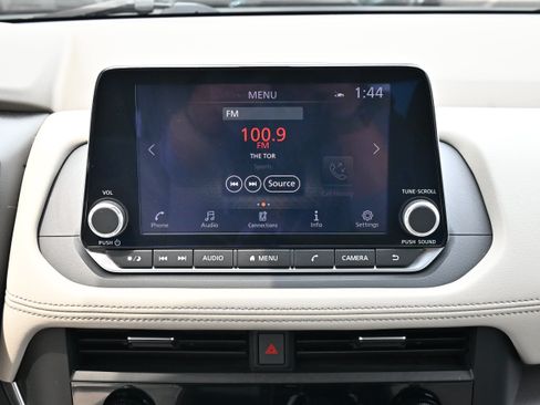 Certified 2023 Nissan Rogue SV AWD/4WD image 18