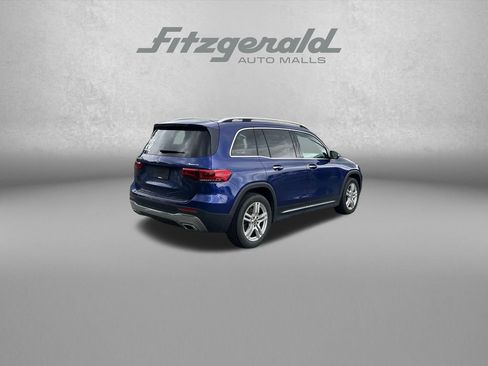 Used 2020 Mercedes-Benz GLB 250 4MATIC w/ Premium Package image 7