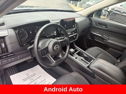 Used 2025 Nissan Pathfinder SV FWD image 13