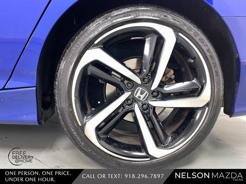 Used 2018 Honda Accord Sport image 12