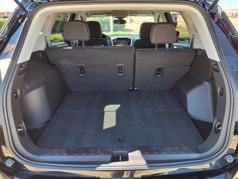 Used 2024 GMC Terrain SLE image 20