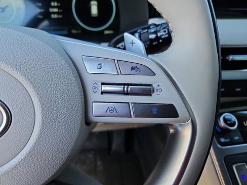 Used 2024 Hyundai Palisade Calligraphy image 16