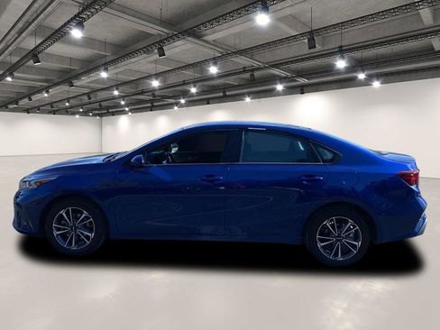 Certified 2023 Kia Forte LXS image 5