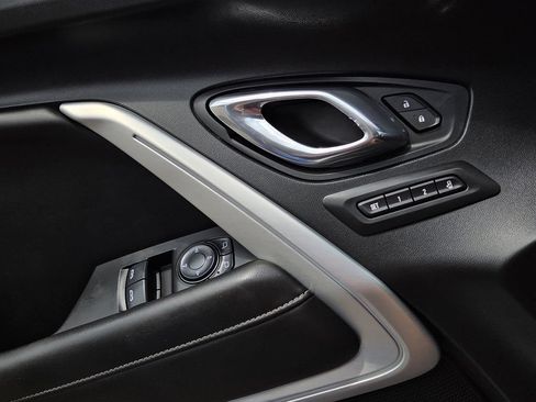Used 2017 Chevrolet Camaro SS RWD image 20