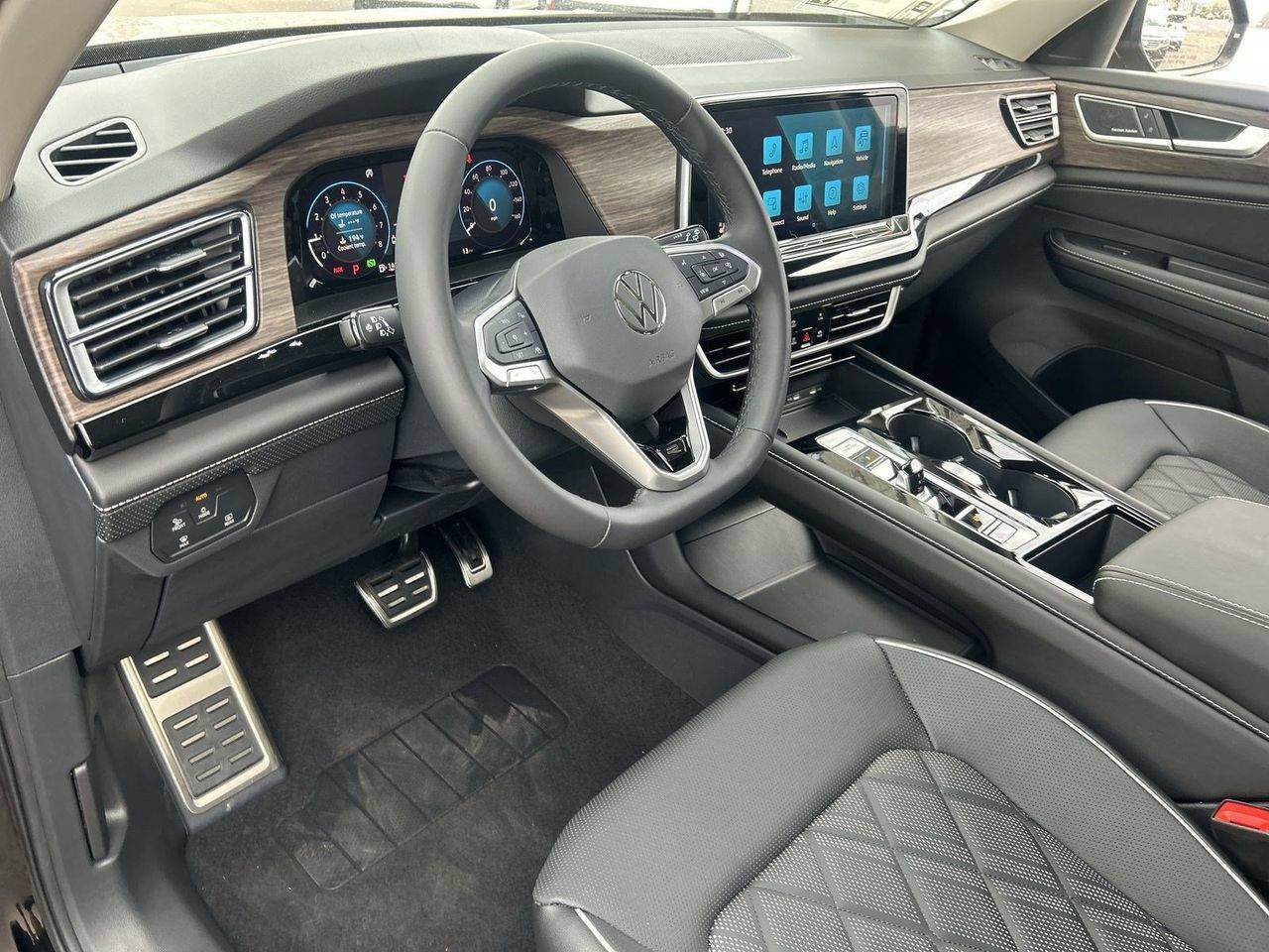 New 2026 Volkswagen Atlas SEL Premium R-Line AWD/4WD image 14