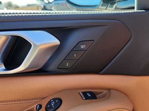 Used 2022 BMW X5 xDrive40i w/ M Sport Package image 28