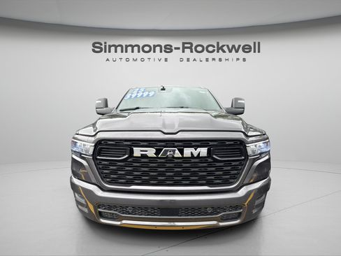 Used 2025 RAM 1500 Big Horn AWD/4WD image 7