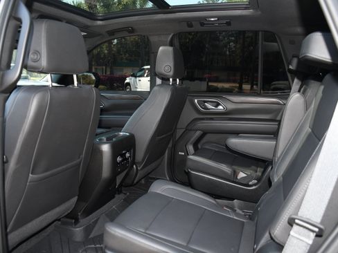 Used 2023 Chevrolet Tahoe Z71 w/ Luxury Package image 17