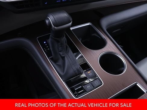Certified 2022 Toyota Sienna XLE AWD/4WD image 6