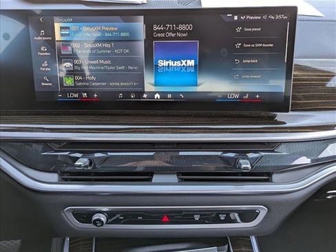 Used 2025 BMW X5 xDrive50e image 14