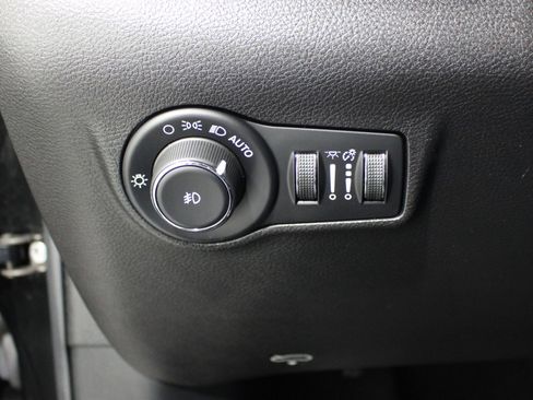 Used 2022 Jeep Compass High Altitude image 9