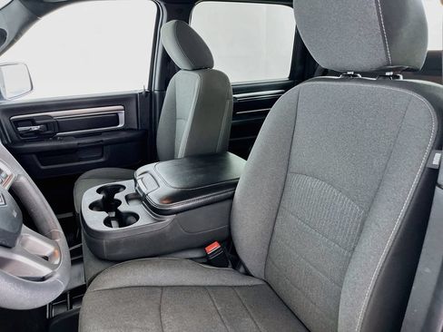Used 2024 RAM 1500 Warlock AWD/4WD image 25