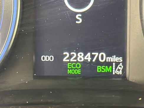 Used 2017 Toyota Highlander Limited Platinum AWD/4WD image 30