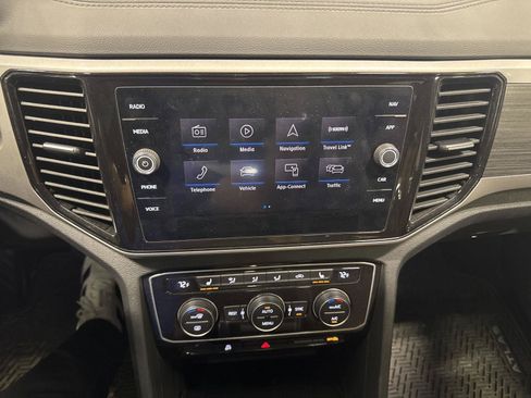 Used 2021 Volkswagen Atlas SEL AWD/4WD image 15