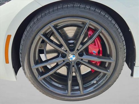 Used 2023 BMW 330i Sedan w/ M Sport Package RWD image 9