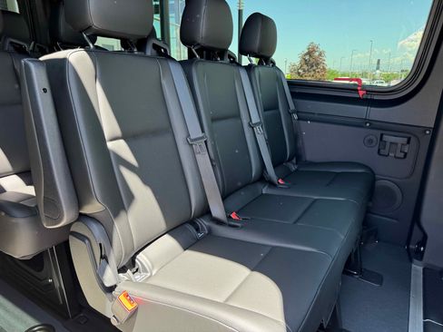 New 2025 Mercedes-Benz Sprinter 2500 image 28