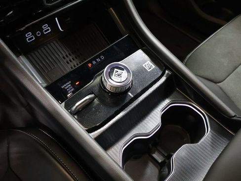 New 2026 Jeep Grand Cherokee Laredo image 24