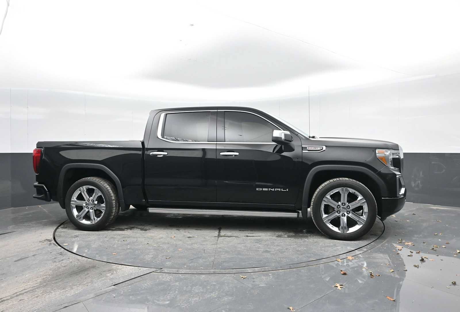 Used 2019 GMC Sierra 1500 Denali w/ Denali Ultimate Package AWD/4WD image 8