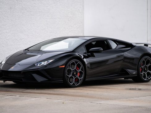 Used 2023 Lamborghini Huracan Tecnica image 7