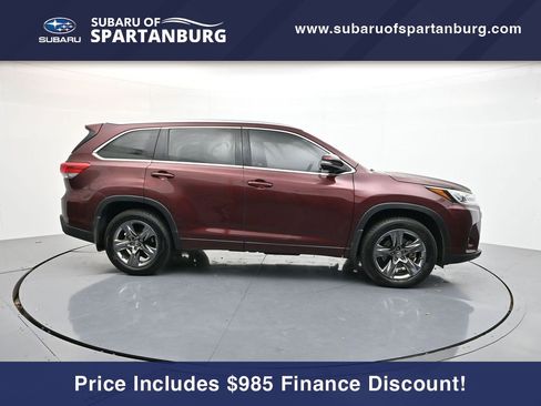 Used 2018 Toyota Highlander Limited Platinum image 8