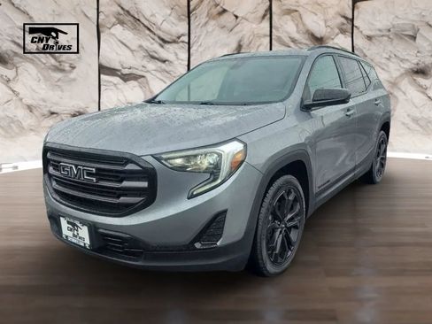 Used 2020 GMC Terrain SLE w/ Driver Convenience Package AWD/4WD image 1