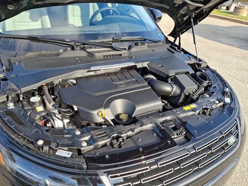 New 2025 Land Rover Range Rover Evoque S image 24