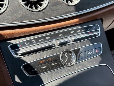 Used 2018 Mercedes-Benz E 400 Cabriolet image 17