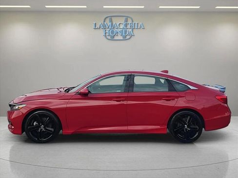 Used 2018 Honda Accord Sport image 2