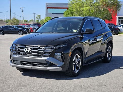 Used 2025 Hyundai Tucson SEL image 2