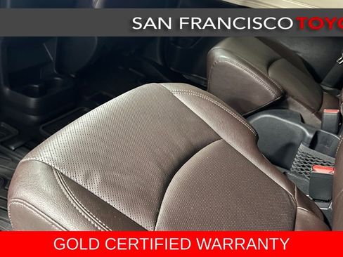 Certified 2022 Toyota Sienna Platinum image 17