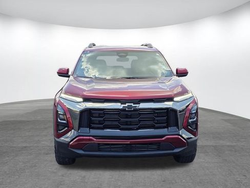 Used 2025 Chevrolet Equinox ACTIV AWD/4WD image 2