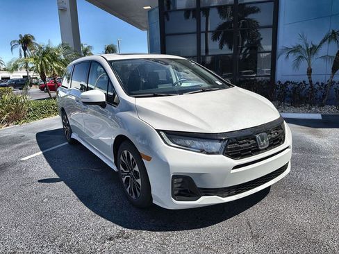 New 2026 Honda Odyssey Elite image 2