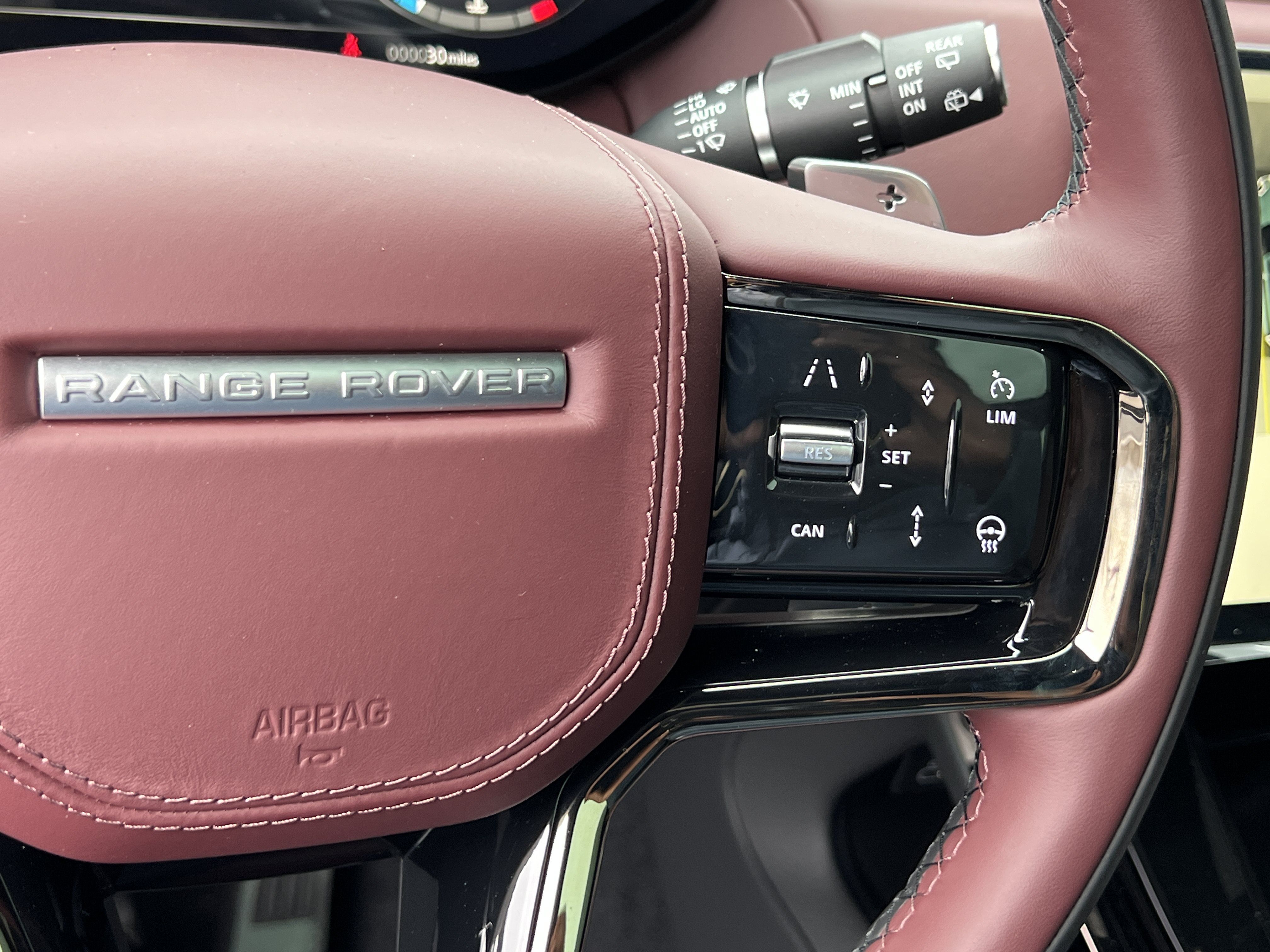 New 2025 Land Rover Range Rover Sport Dynamic SE AWD/4WD image 28