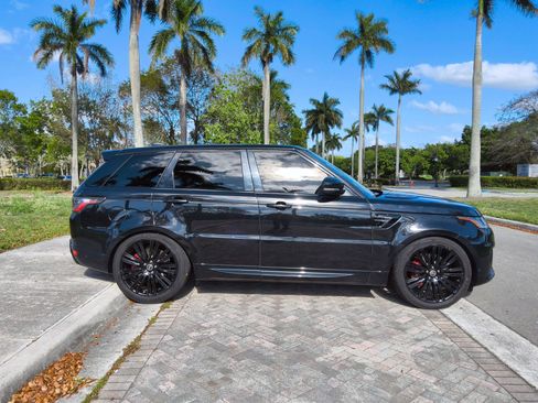 Used 2019 Land Rover Range Rover Sport Supercharged AWD/4WD image 18