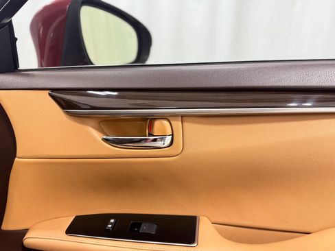 Used 2018 Lexus ES 350 ES 350 Sedan 4D image 25