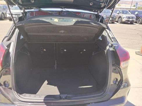 Used 2024 Nissan Kicks SR w/ SR Premium Package FWD image 9