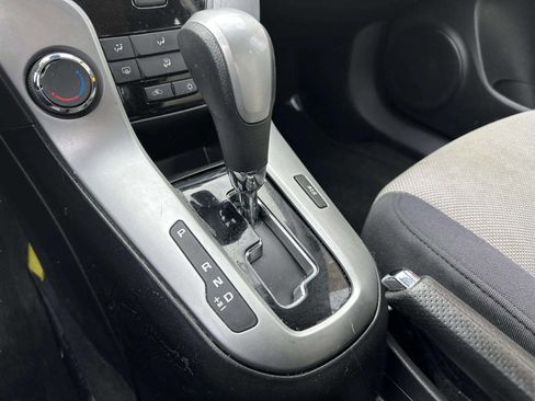 Used 2012 Chevrolet Cruze LS w/ Connectivity Package image 28