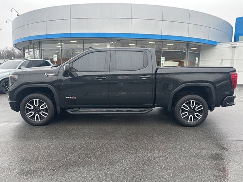 Used 2023 GMC Sierra 1500 AT4 w/ AT4 Preferred Package image 8