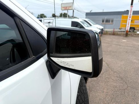 Used 2019 Chevrolet Silverado 1500 LT image 29