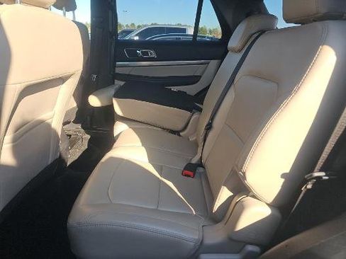 Used 2019 Ford Explorer XLT w/ Equipment Group 202A image 11