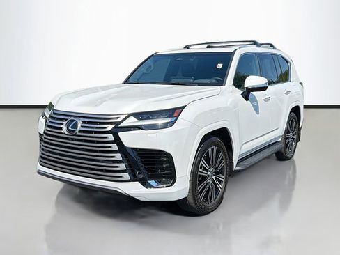 Used 2025 Lexus LX 600 4WD w/ Accessory Package (2T) image 3