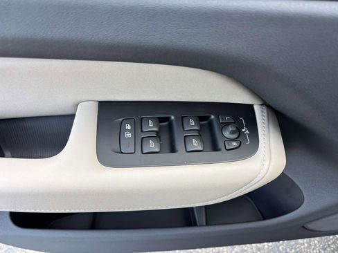 New 2026 Volvo XC60 B5 Plus w/ Protection Package Premier image 13