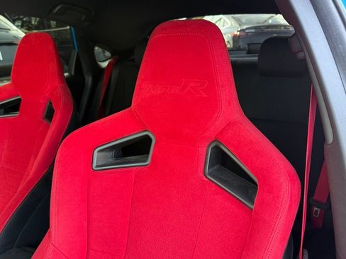 Used 2023 Honda Civic Type R image 2