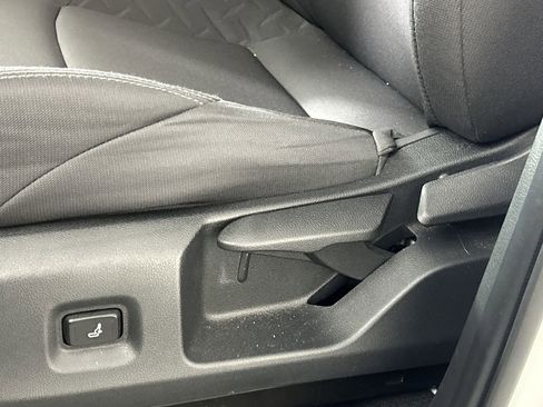 Used 2025 Toyota Tacoma SR5 image 19