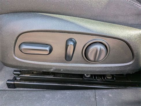 Used 2023 Chevrolet Malibu LT image 13