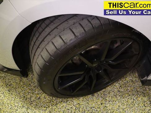 Used 2017 Ford Mustang Shelby GT350 image 24